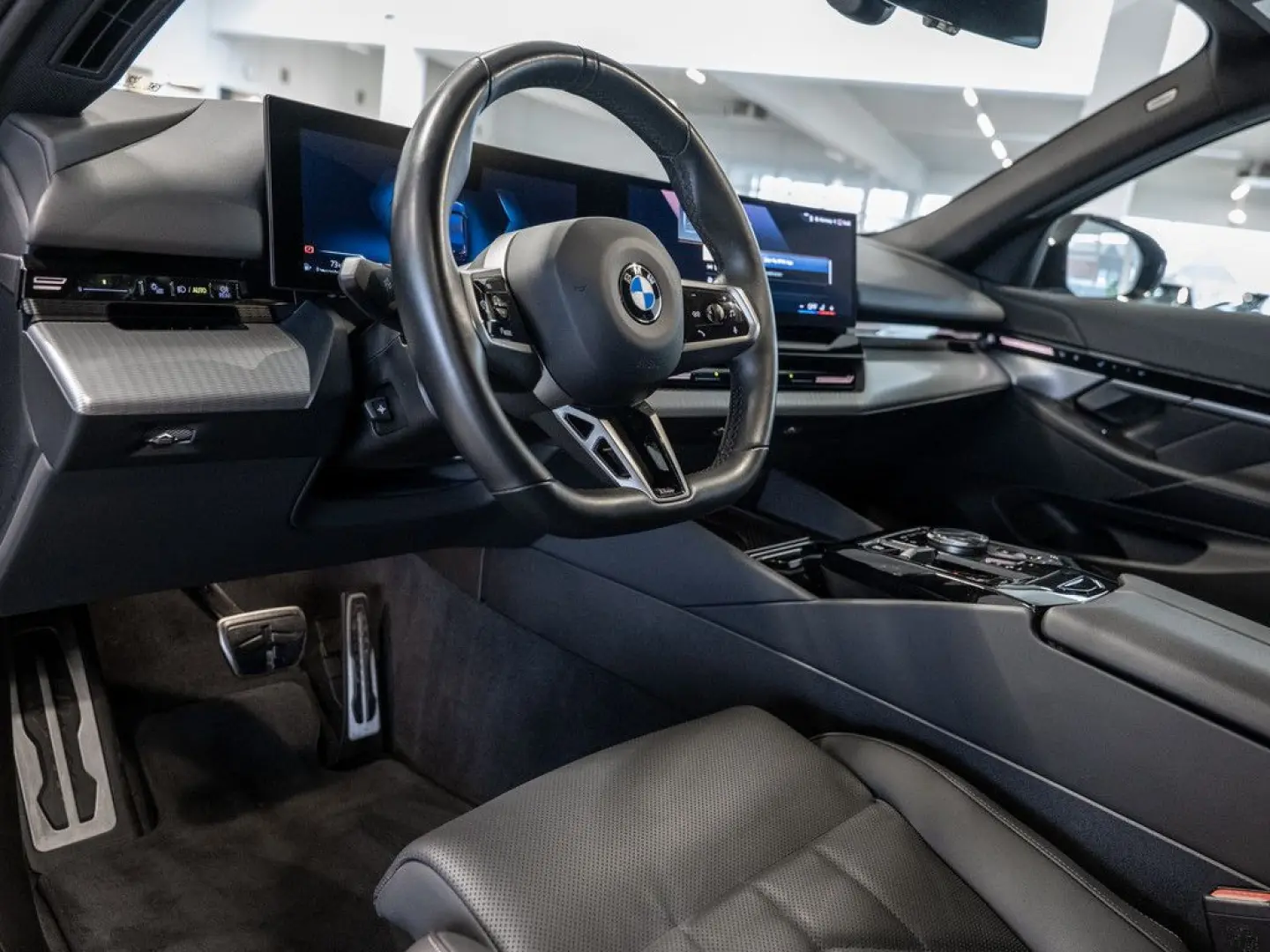 520d M-Sport LED NAVI KAMERA SHZ PDC MEMORY