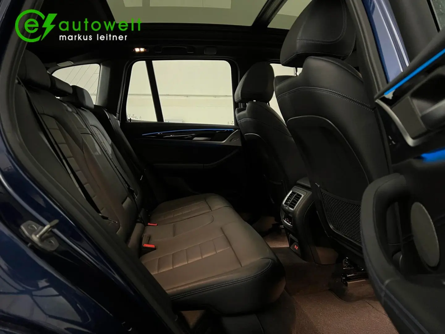 iX3 Impressive M Sport HeadUp h k 360  AHK