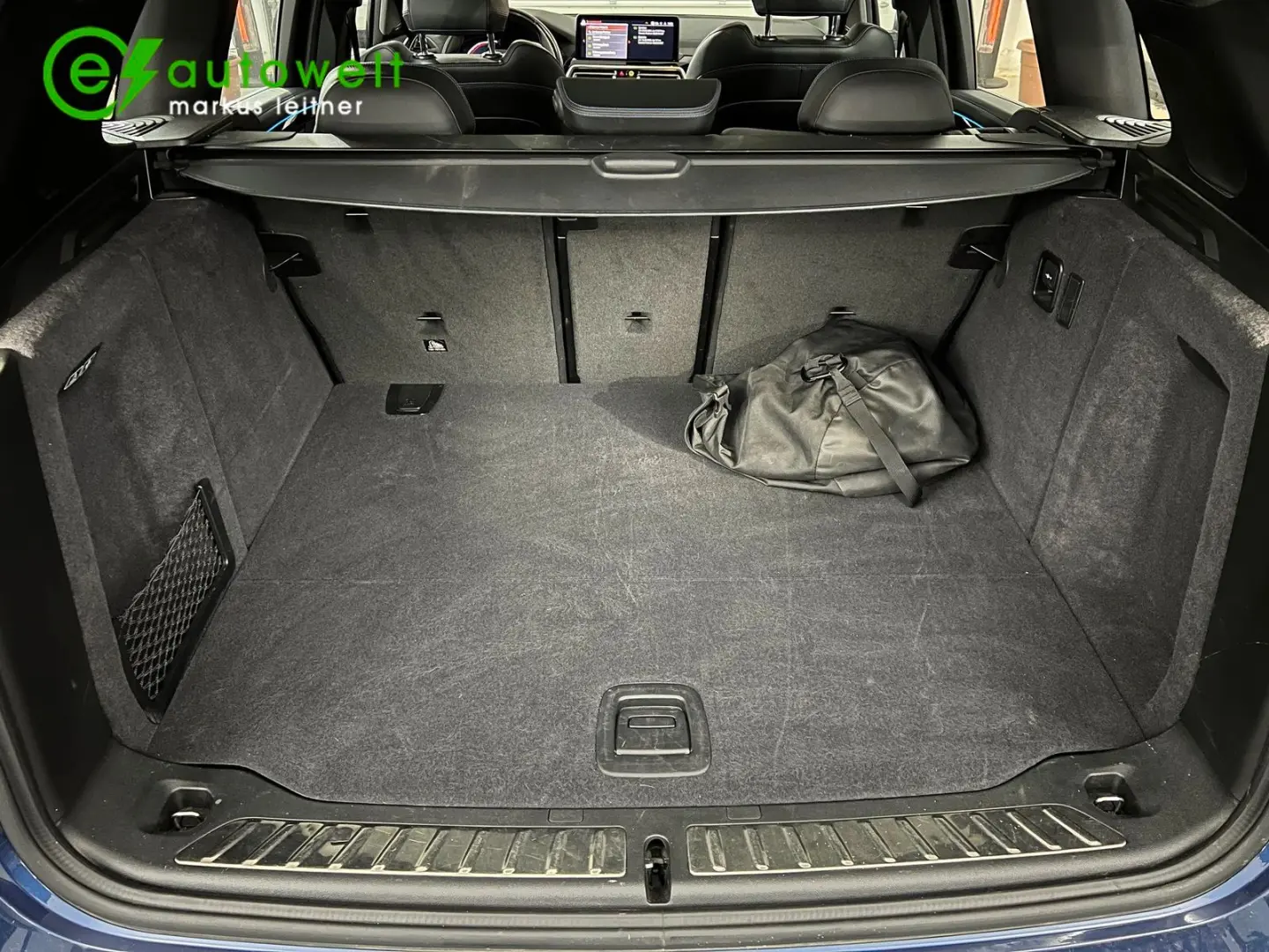 iX3 Impressive M Sport HeadUp h k 360  AHK