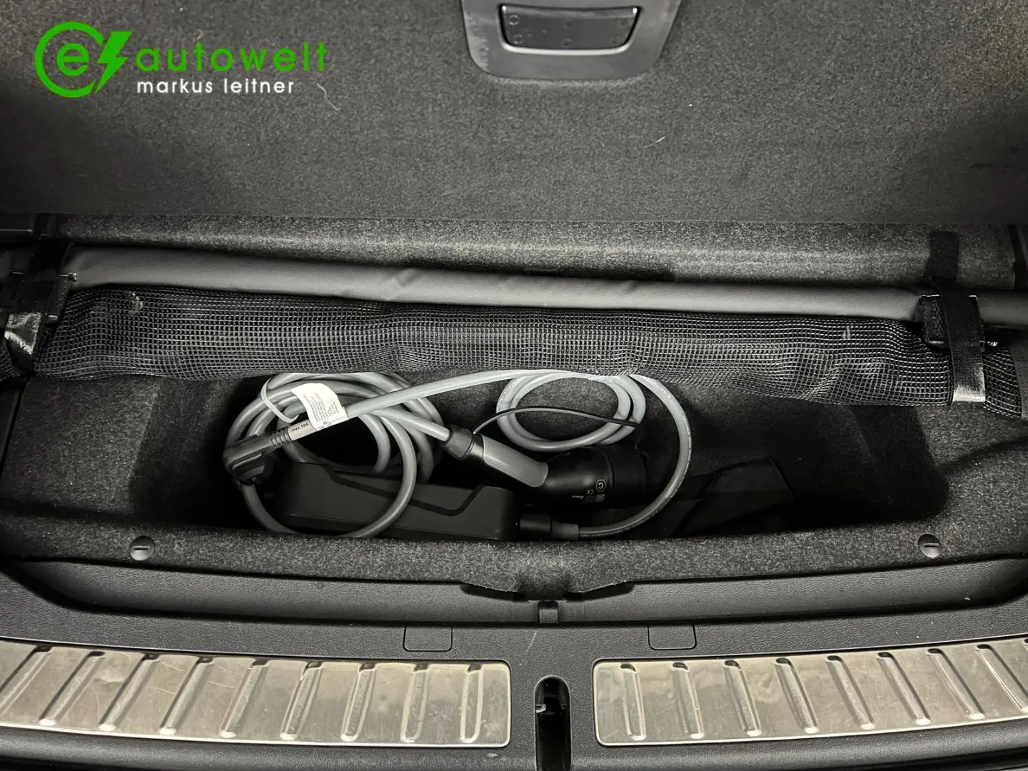 iX3 Impressive M Sport HeadUp h k 360  AHK