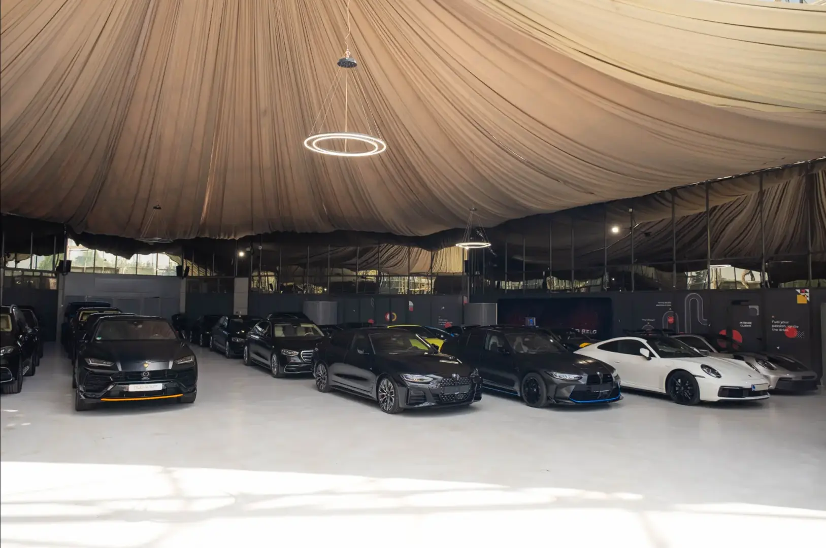 Touareg 3.0TDI 475 -ohne Anzahlung Navi AHK Luft