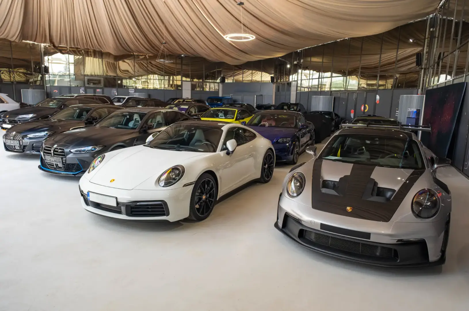 Touareg 3.0TDI 475 -ohne Anzahlung Navi AHK Luft