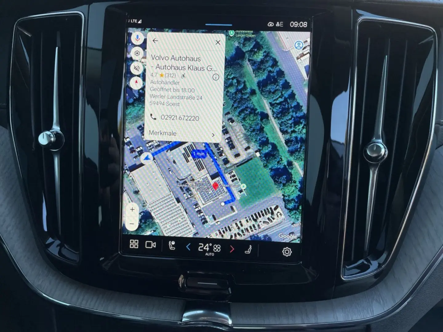 XC60 T8 AWD Ultra Dark LUFT AHK MASSAGE 21LM