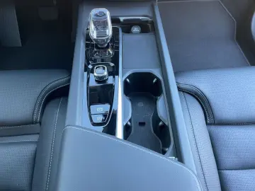 XC60 T8 AWD Ultra Dark LUFT AHK MASSAGE 21LM