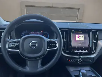 XC60 B4 Plus Dark AHK LED NAVI ACC 19LM KAMERA