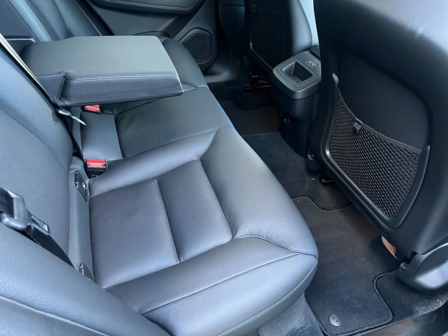 XC60 B4 Plus Dark AHK LED NAVI ACC 19LM KAMERA