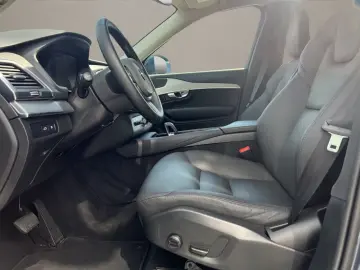 XC90 T8 AWD Plug-in Core Bright LED NAVI KAMERA