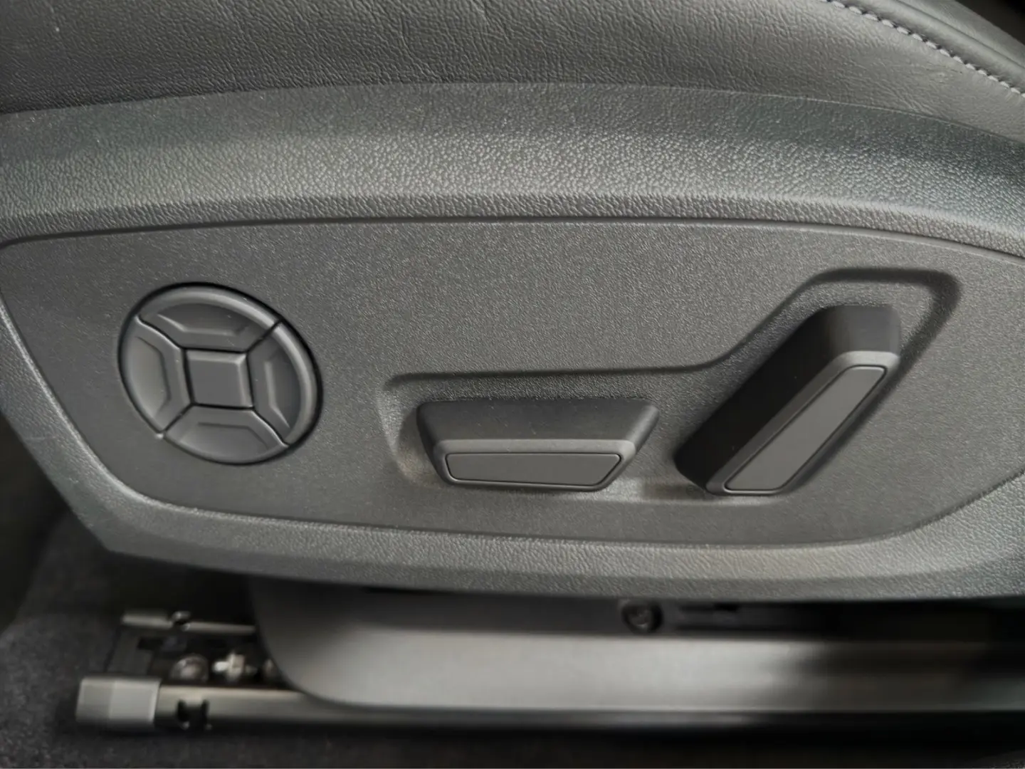 S3 Sportback TFSI Q LEDER NAVI eSITZE eKLAPPE