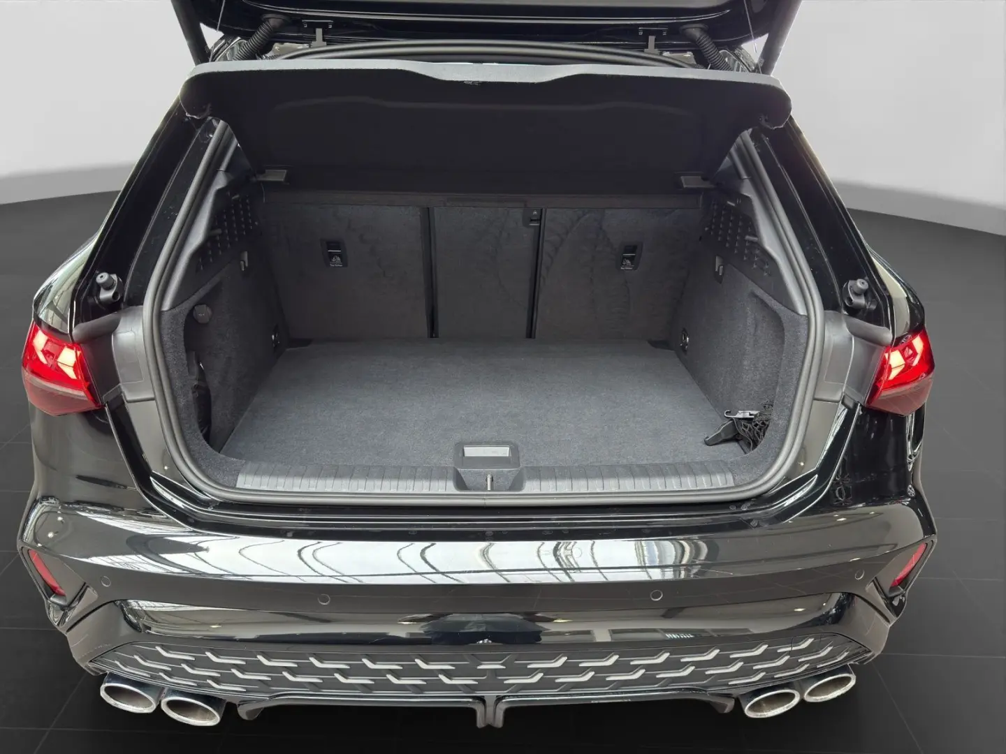 S3 Sportback TFSI Q LEDER NAVI eSITZE eKLAPPE