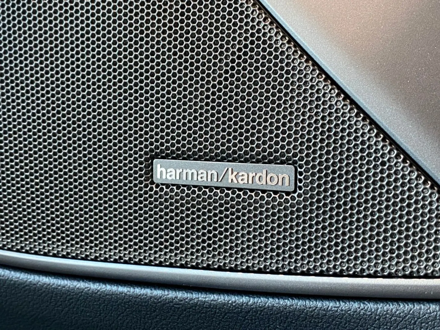 M340i xDr CockpitProf Shadow Laser Leder HUD H&K