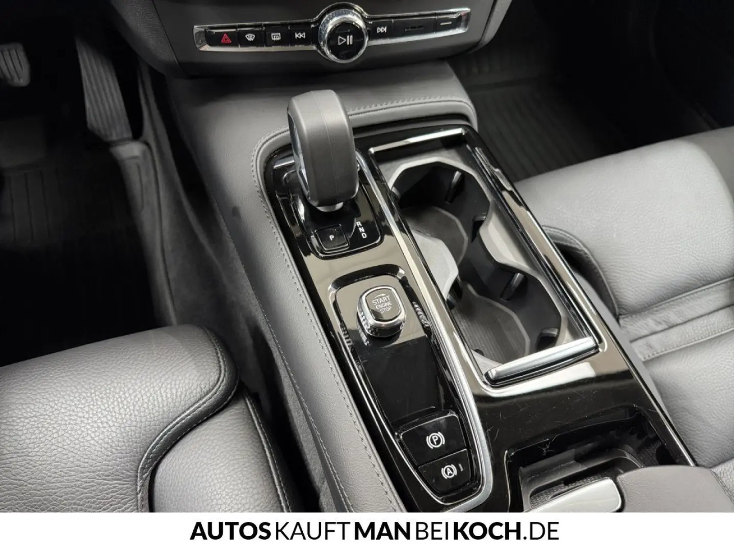 V90 T6 AWD Plug-In Plus Dark BLIS H K 360  AHK