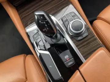 520 i A Limousine Luxury HUD Navi Leder Memory L