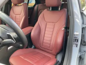 330 i Limousine M-Sport AD Navi Leder DigitCockp