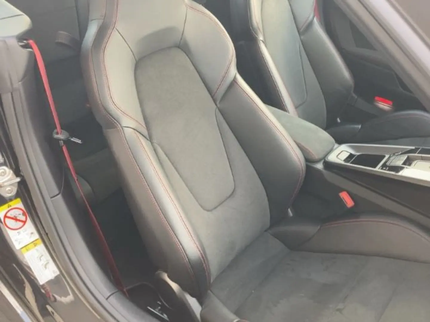 911 992 Carrera Cabriolet GTS 3.0