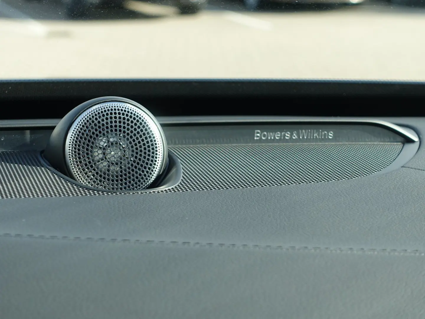 VOLVO XC90 T8 Ultra Dark AWD Massage 360  B&W