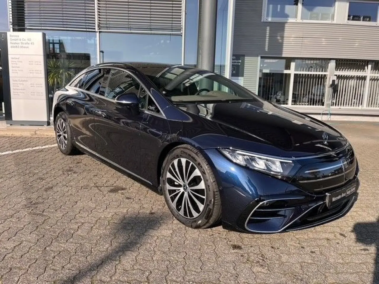 EQS 450 4M MY2025 Pano Massage Sitzklima Leder