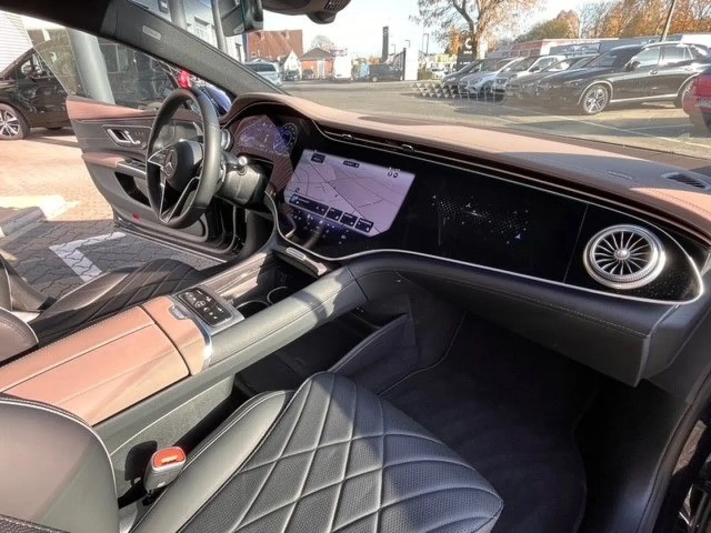 EQS 450 4M MY2025 Pano Massage Sitzklima Leder