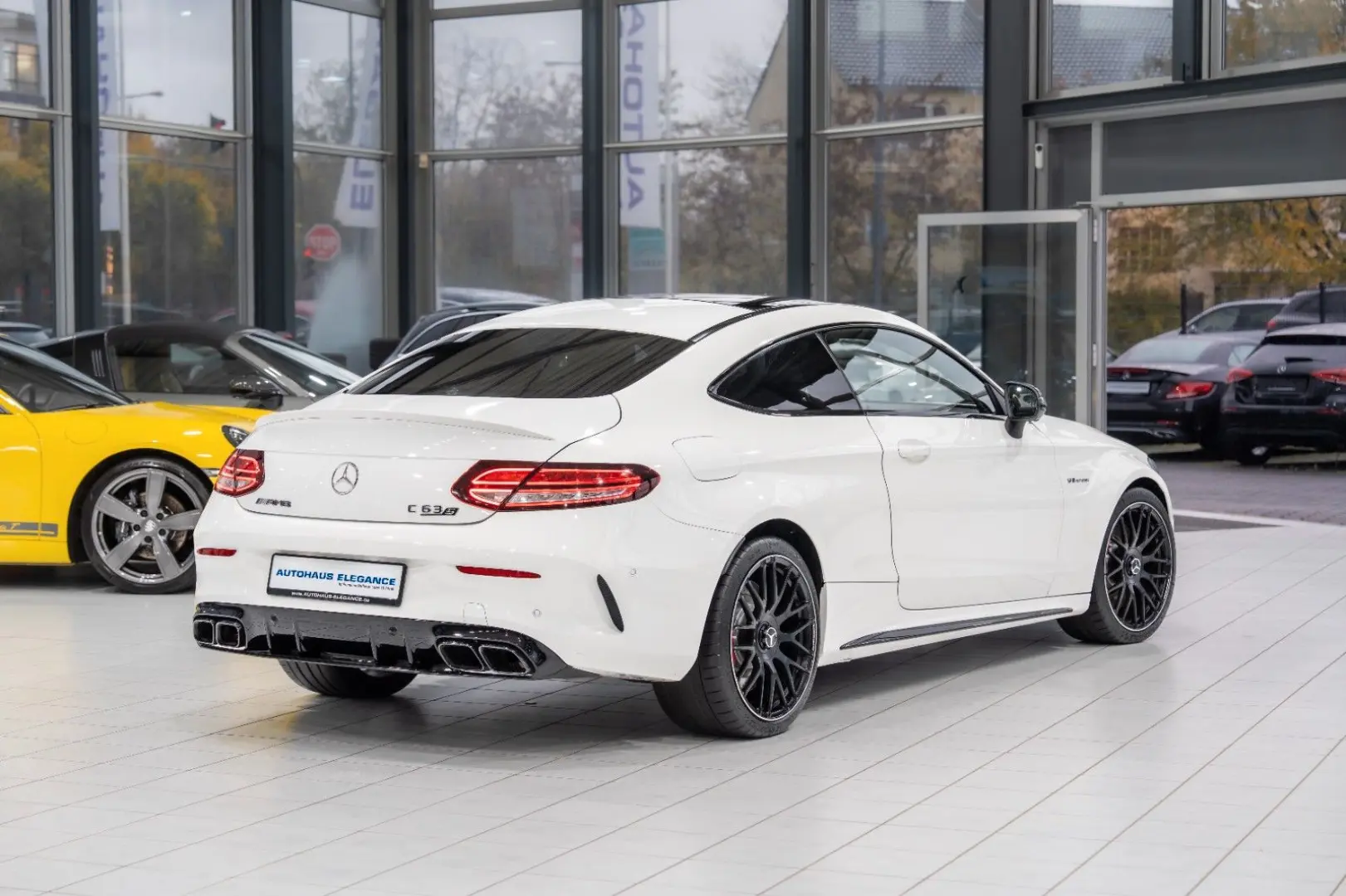 C 63 S AMG Coupe SPORTABGAS DRIVER`S NIGHT PANO