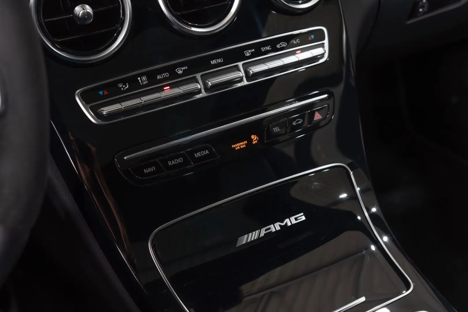 C 63 S AMG Coupe SPORTABGAS DRIVER`S NIGHT PANO