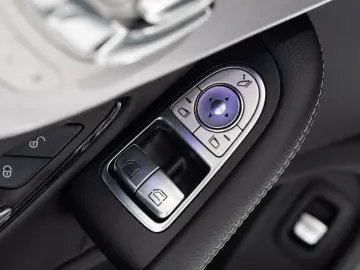 C 63 S AMG Coupe SPORTABGAS DRIVER`S NIGHT PANO