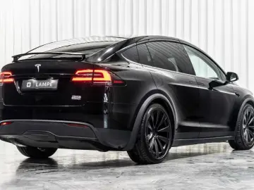 Model X Plaid AWD 1020HP Yoke 6 Seats Autopilot