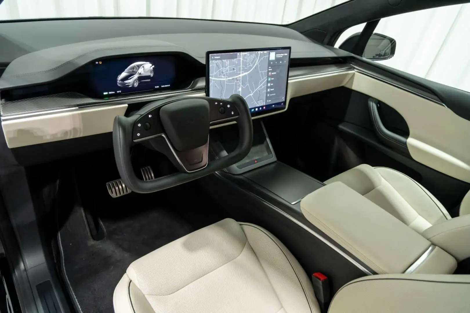 Model X Plaid AWD 1020HP Yoke 6 Seats Autopilot