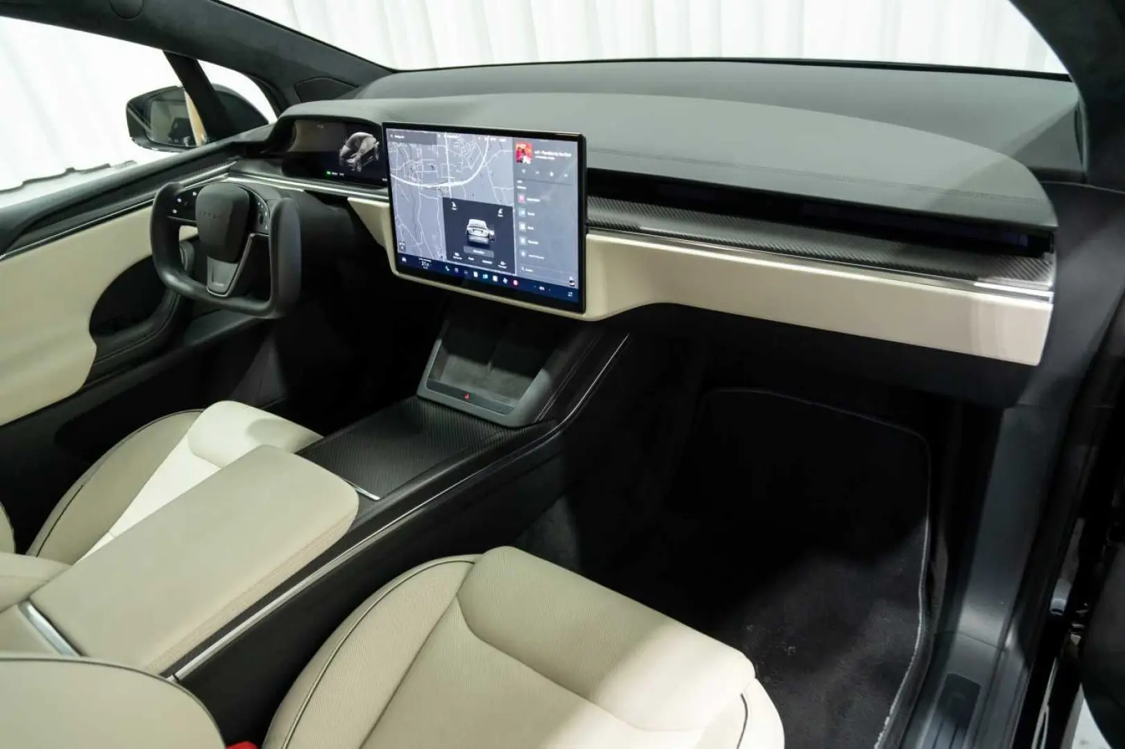 Model X Plaid AWD 1020HP Yoke 6 Seats Autopilot