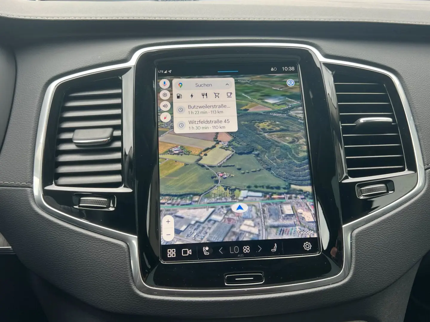 VOLVO XC90 T8 Ultra Bright LUFT PANO MASSAGE