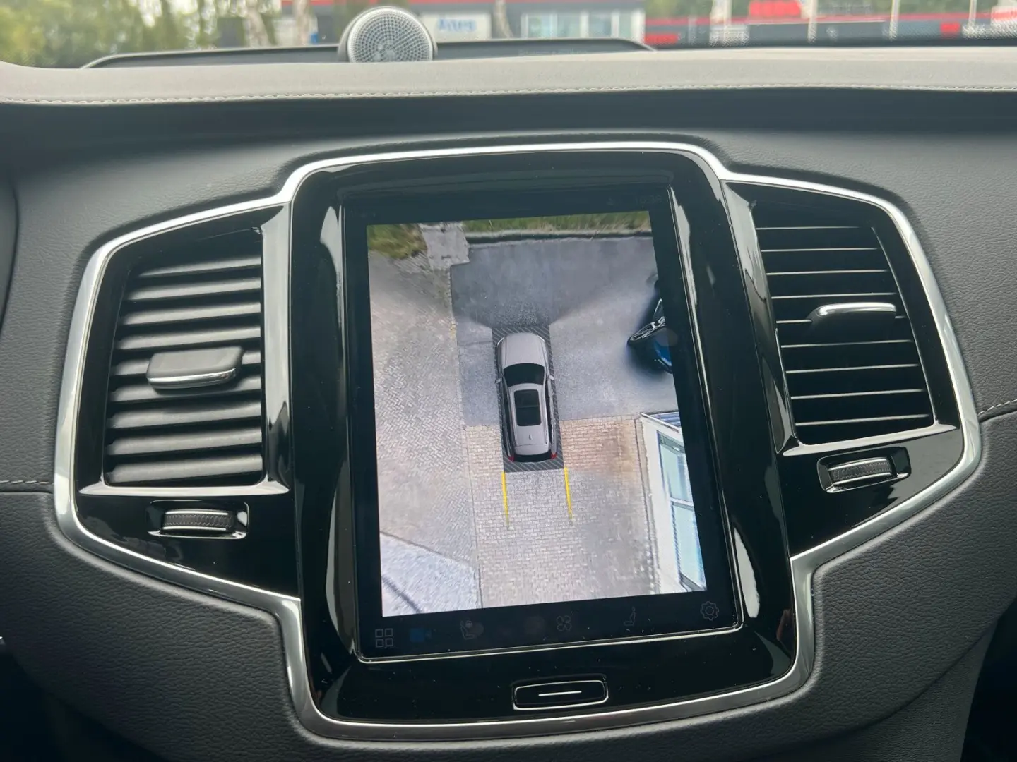 VOLVO XC90 T8 Ultra Bright LUFT PANO MASSAGE