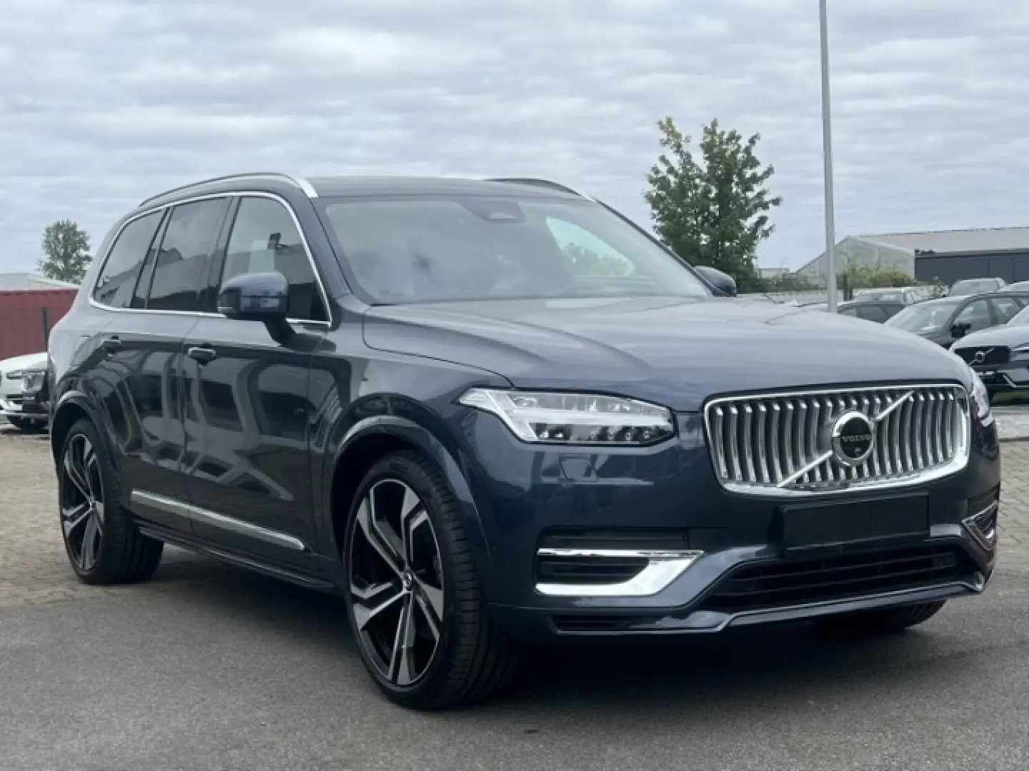 VOLVO XC90 T8 Ultra Bright LUFT PANO MASSAGE