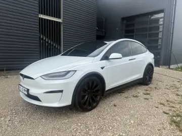 Model X Plaid FSD 6-seat 22