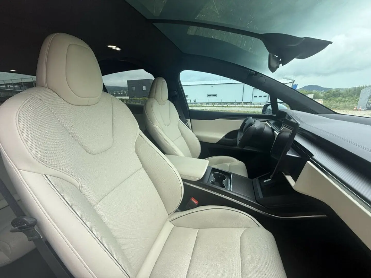 Model X Plaid FSD 6-seat 22