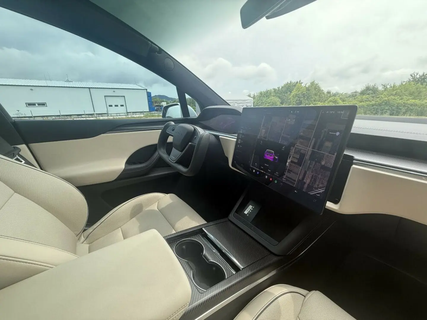 Model X Plaid FSD 6-seat 22