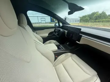 Model X Plaid FSD 6-seat 22