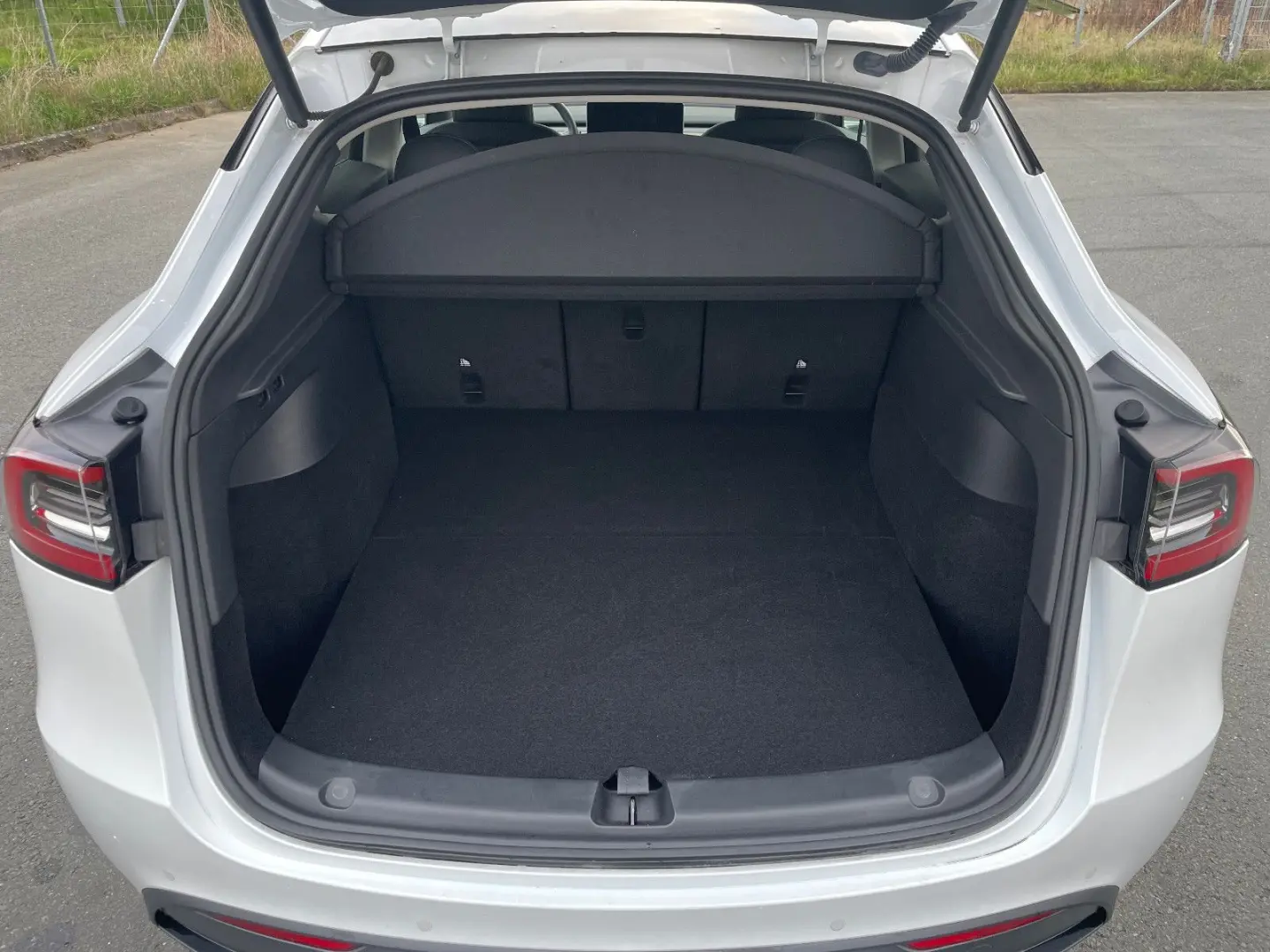 Model Y Long Range Dual AWD 20 Zoll