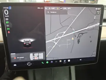 Model 3 RWD Navi Pano Leder RFK
