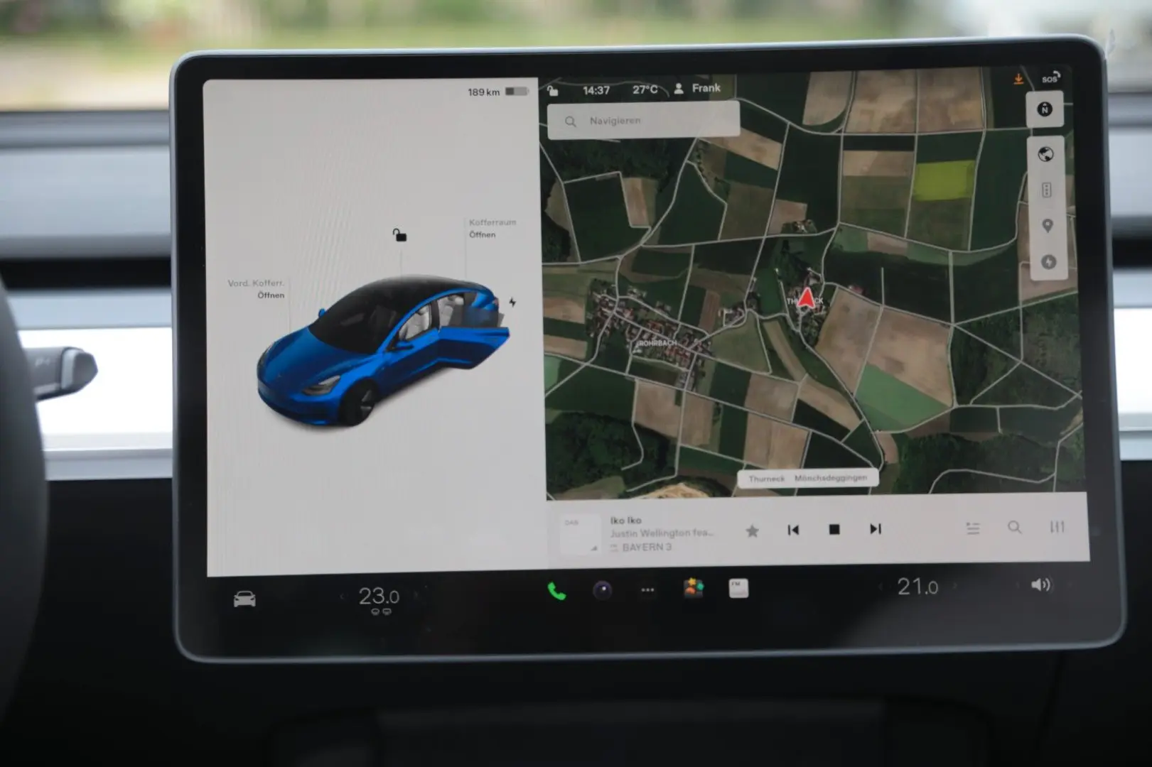 Model 3 SR  - Innen weiß!! Nur 799 € im Auto-ABO