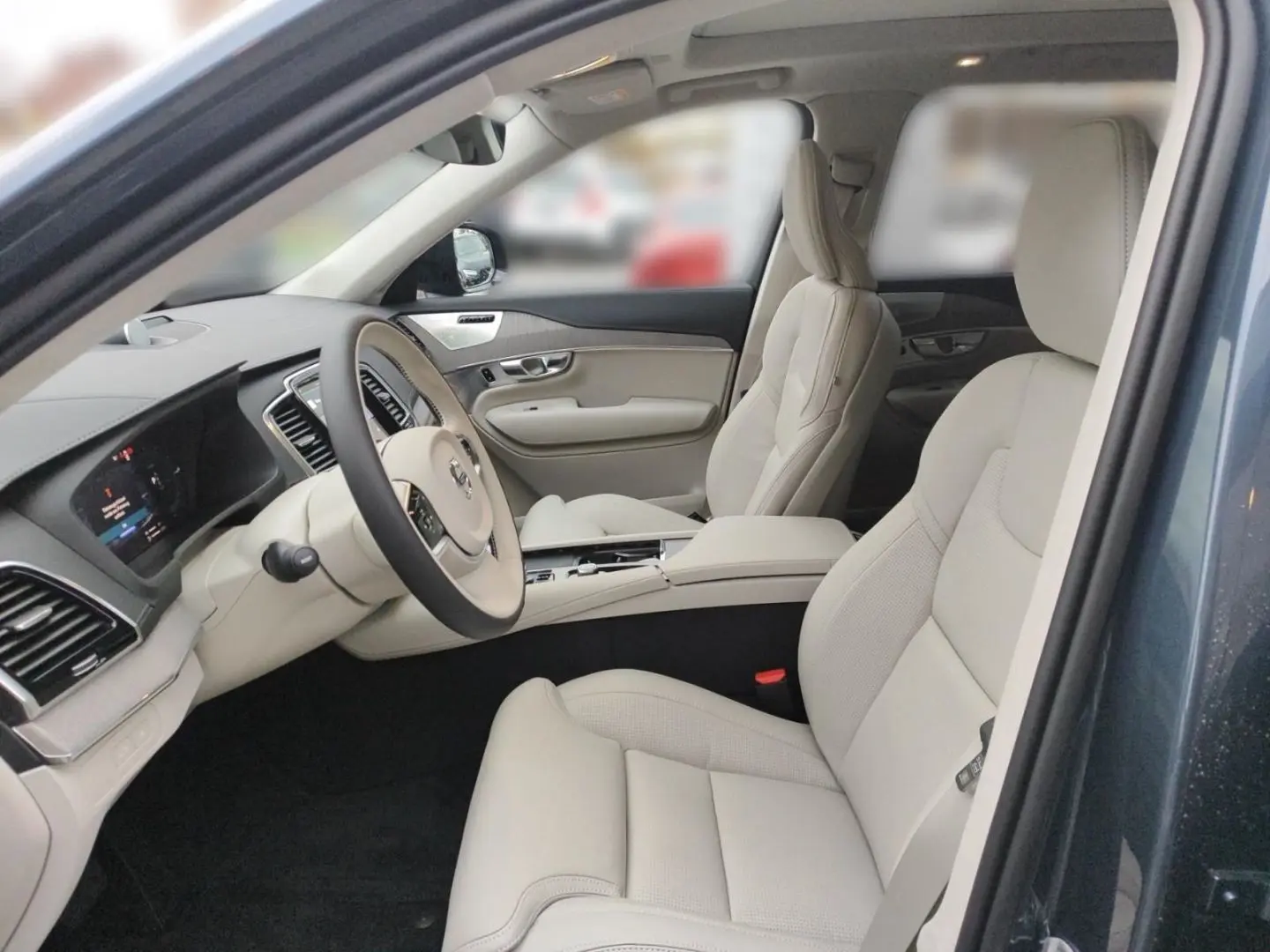 VOLVO XC90 T8 AWD Plug-In-Hybrid Ultra Dark M 360