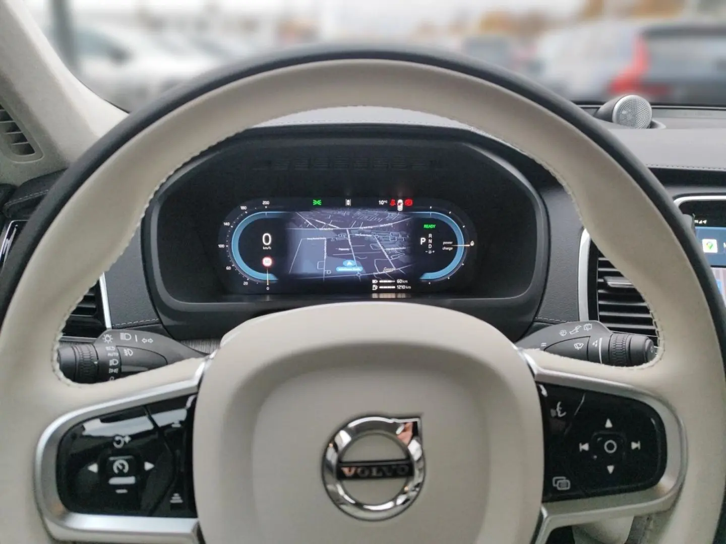 VOLVO XC90 T8 AWD Plug-In-Hybrid Ultra Dark M 360