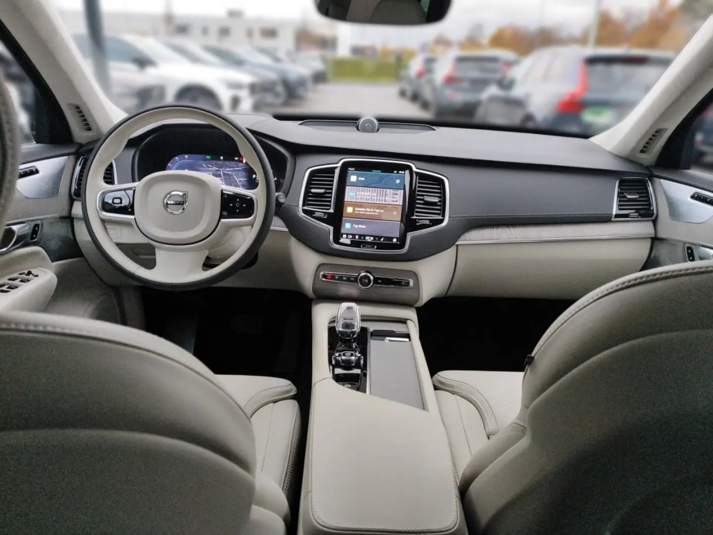 VOLVO XC90 T8 AWD Plug-In-Hybrid Ultra Dark M 360