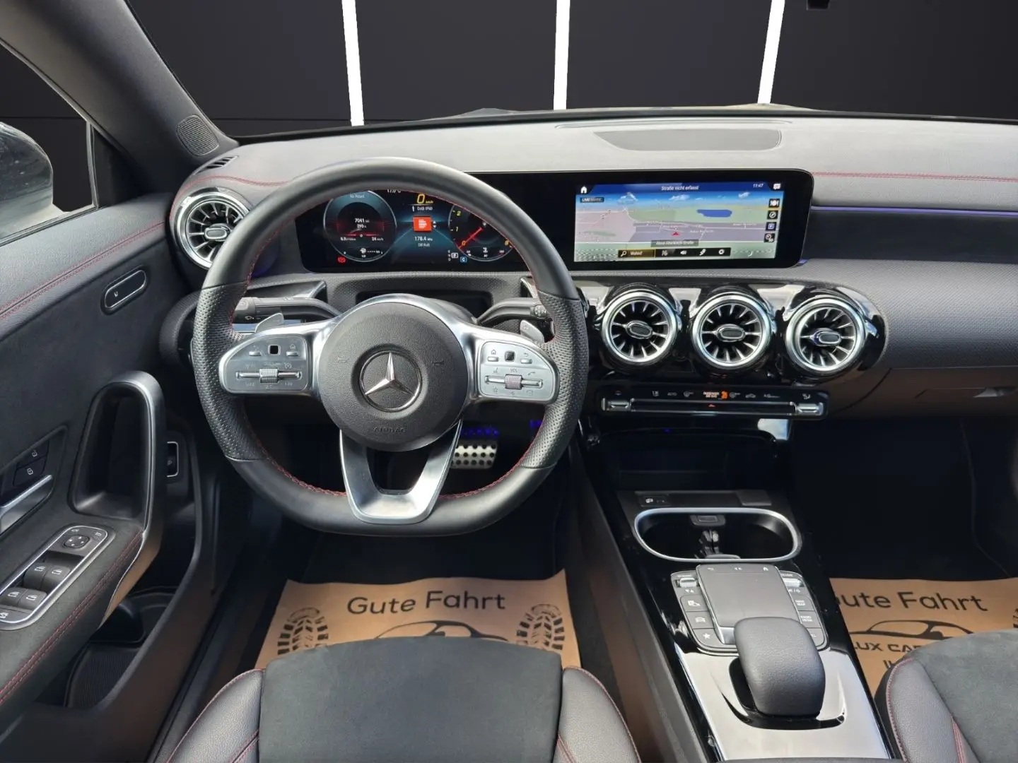 CLA 180 AMG Line Sportpaket Navi Digital Cockpit