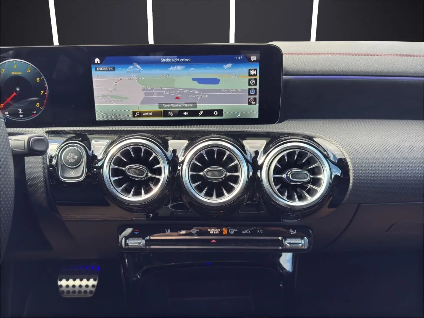 CLA 180 AMG Line Sportpaket Navi Digital Cockpit