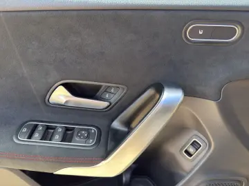 CLA 180 AMG Line Sportpaket Navi Digital Cockpit