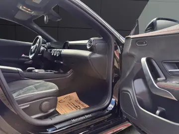 CLA 180 AMG Line Sportpaket Navi Digital Cockpit