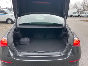 E 300 de AMG-ADV AHK LED DISTRONIC KAMERA SHZ