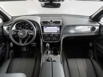 Bentayga V8 TOURING   NAIM   AHK   STANDHEIZUNG