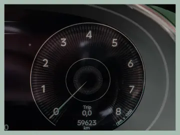 Bentayga V8 First Edition    BENTLEY DÜSSELDORF