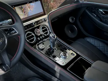 Continental GT V8 4.0 550hp