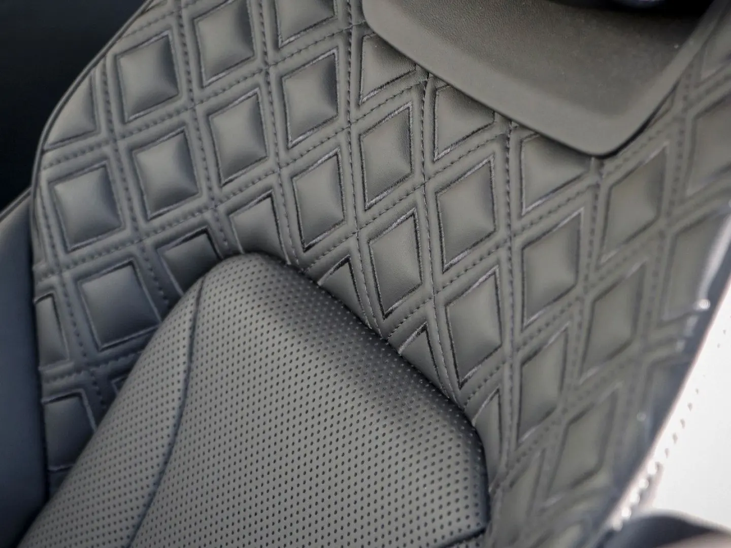 Continental GT V8 4.0 550hp