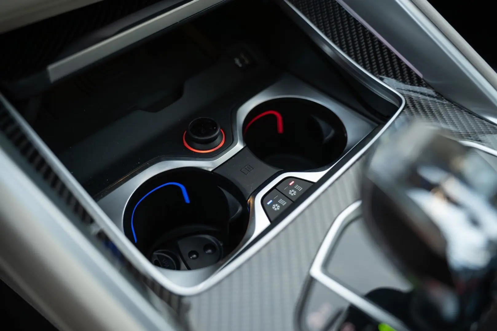 X6 xDrive40i MSPORT B&W LASER SKY CARBON MASS